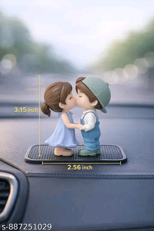Cute Cartoon Couples Action Figure Figurines Balloon Ornament car Dashboard Toys Auto Interior Dashboard Accessories for car Interior Dashboard Decoration(Set of 1)