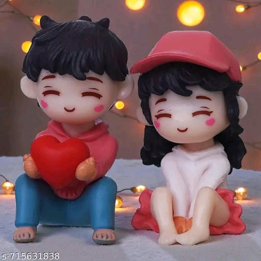 Cute Couple Showpiece Decorative Figurine for Home Decor | Romantic Boy & Girl Statue with Heart | Resin Love Doll for Bedroom, Living Room, Anniversary, Valentine Gift | Tabletop Decoration | Gift for Couples & Newlyweds